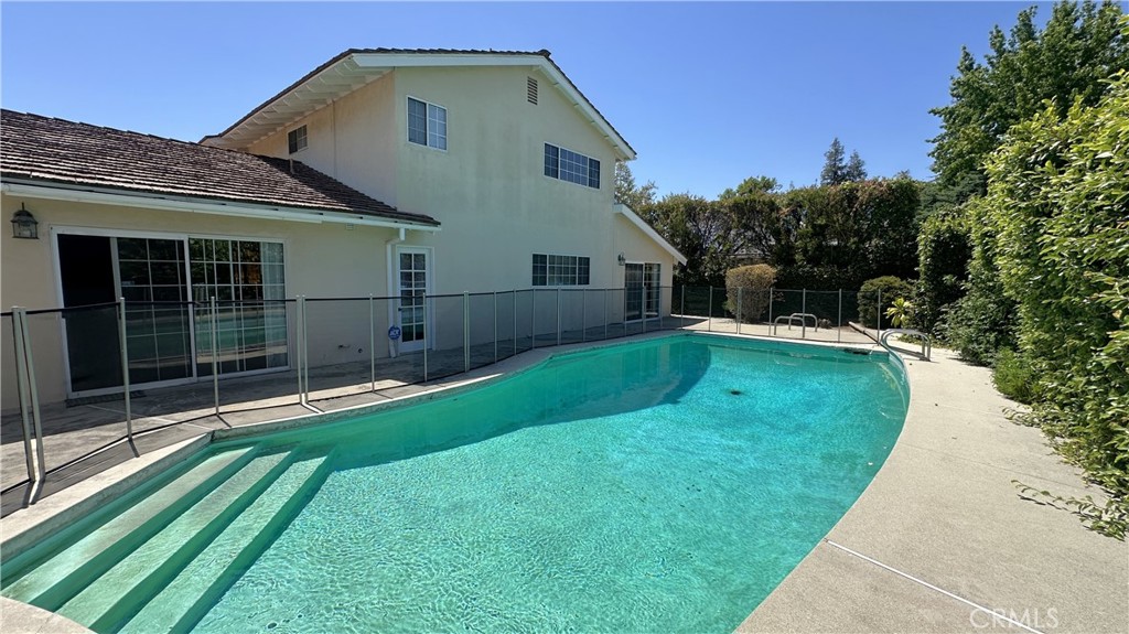 Property photo 33