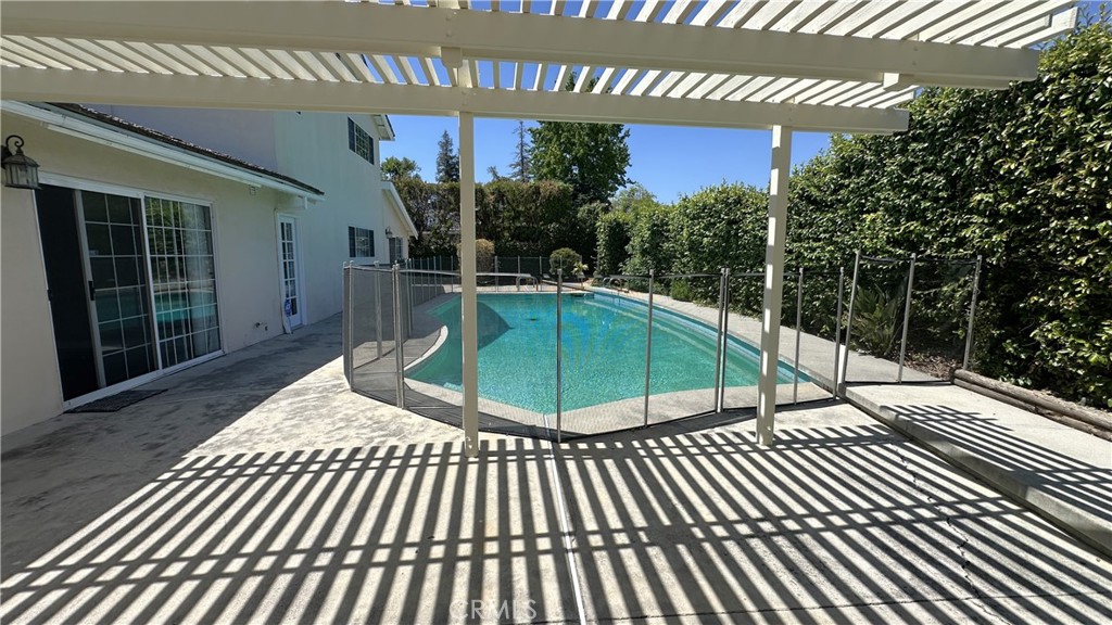 Property photo 37