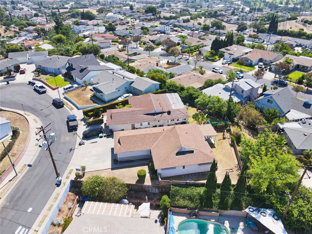 Property photo 31