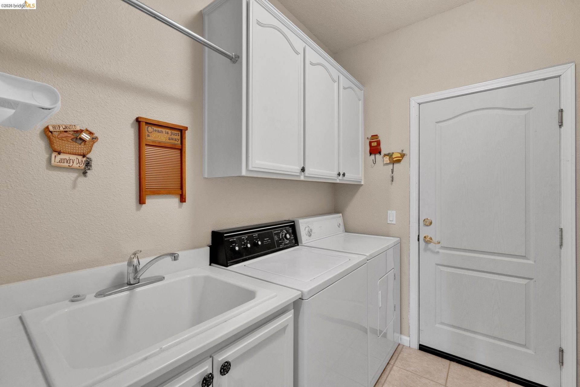 Property photo 44