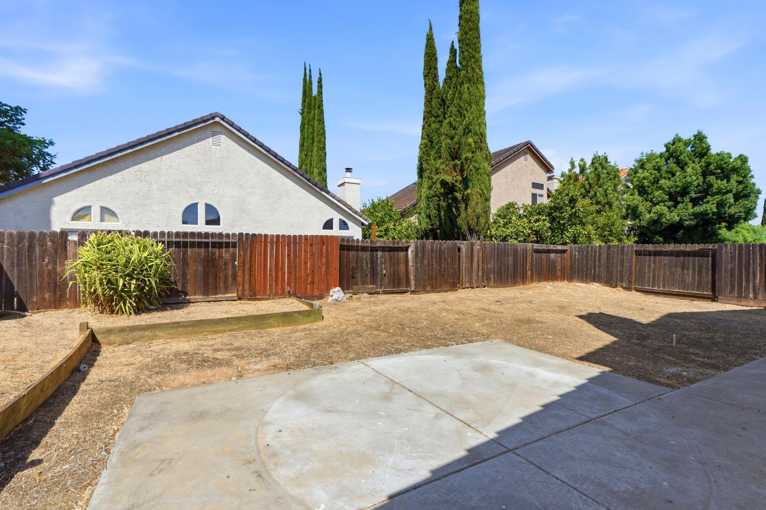 Property photo 44
