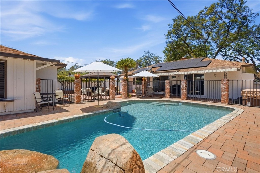 Property photo 32