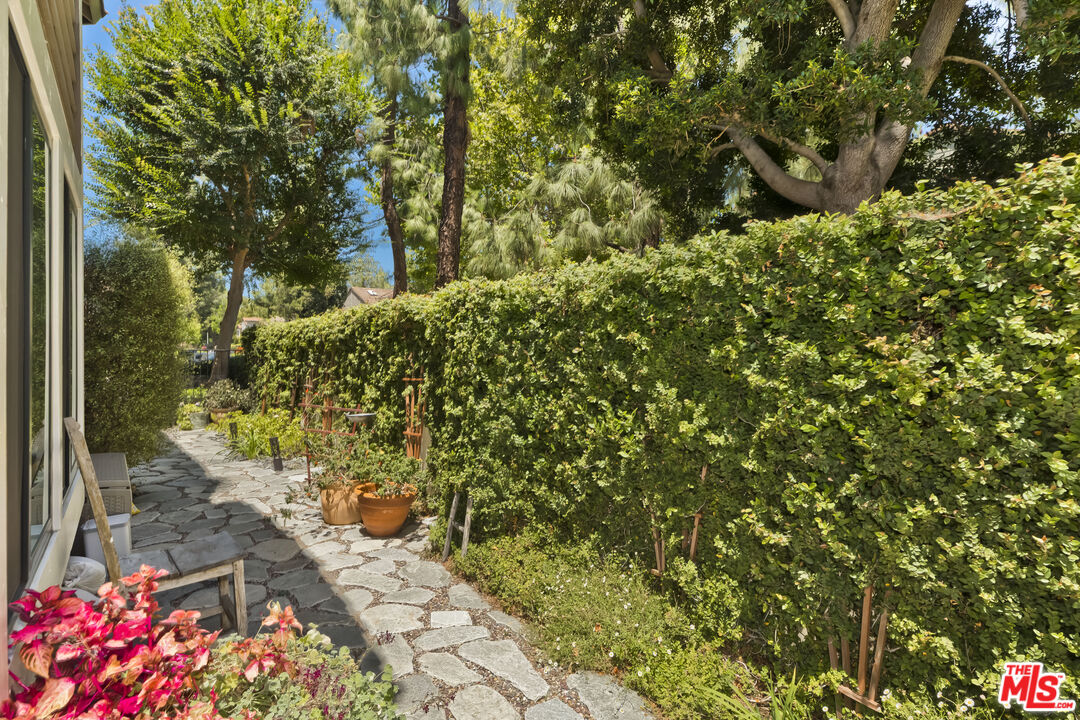 Property photo 25