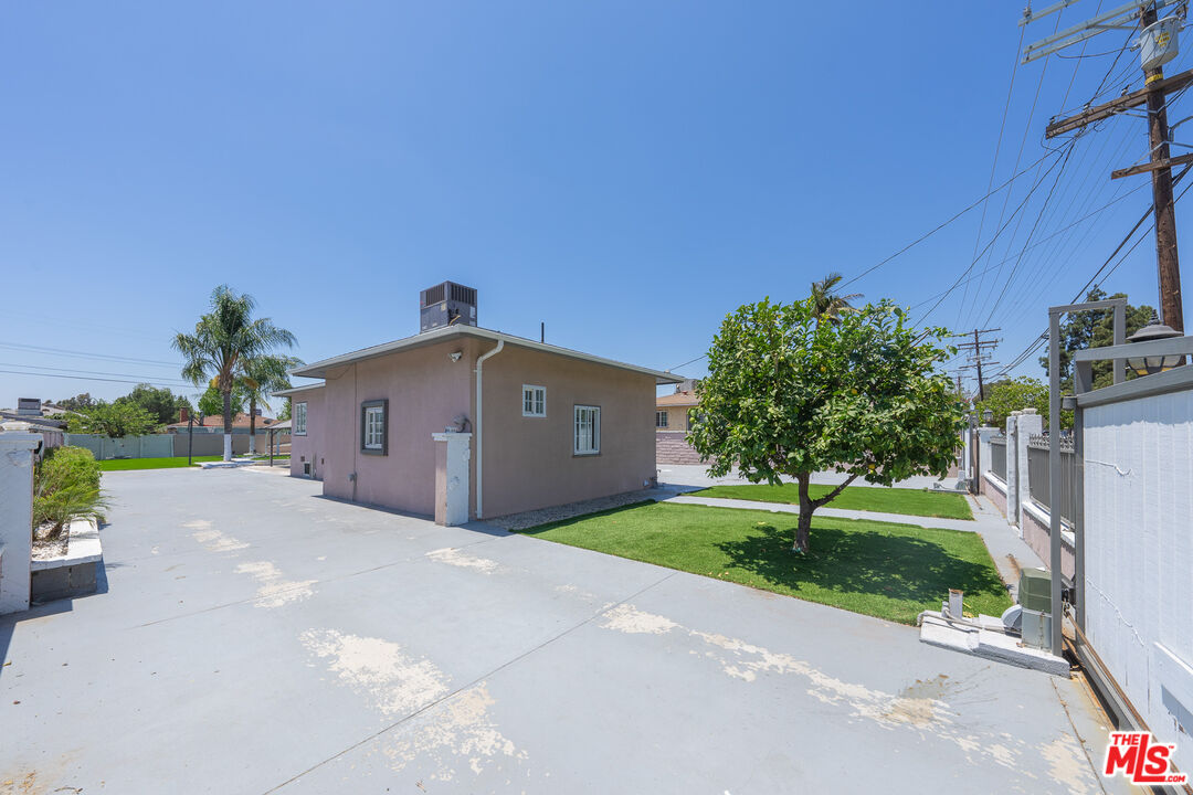 Property photo 32