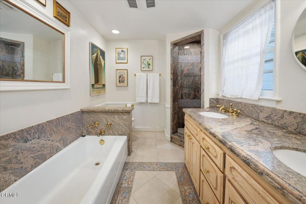 Property photo 37