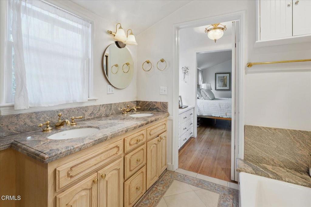 Property photo 38