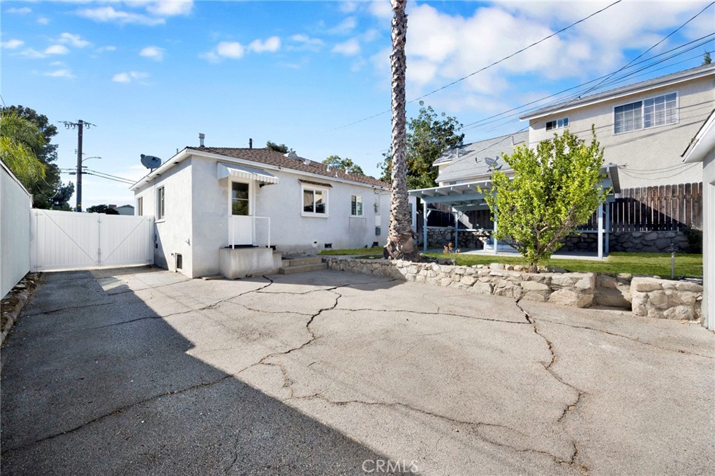 Property photo 33