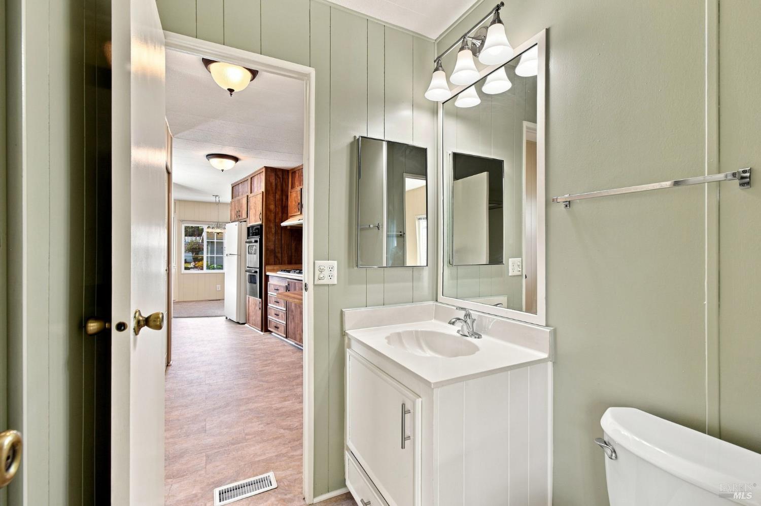 Property photo 28