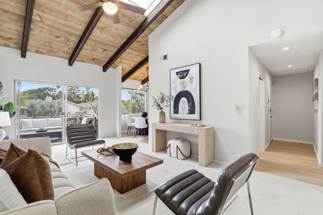 Property photo 44
