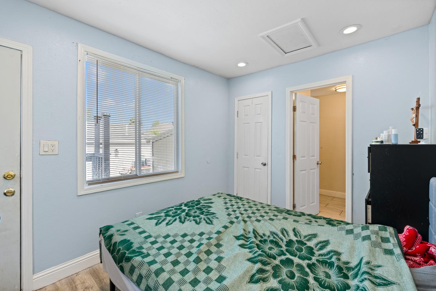 Property photo 36