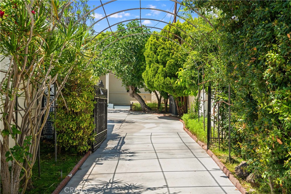 Property photo 42