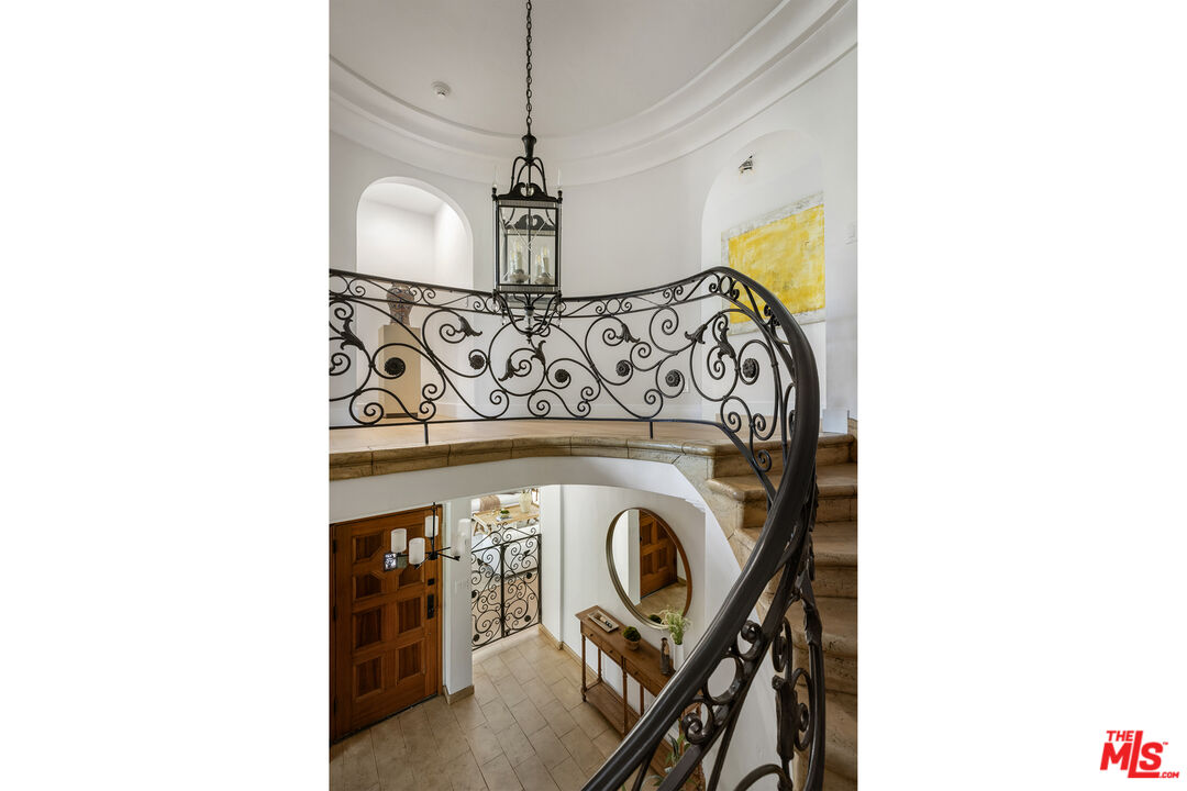 Property photo 38