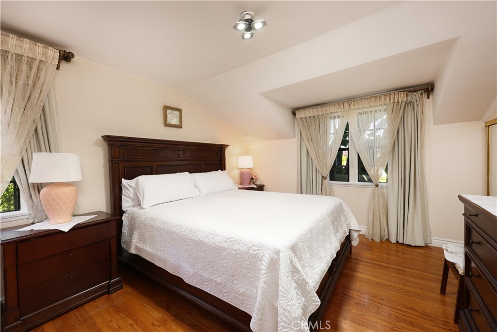 Property photo 32