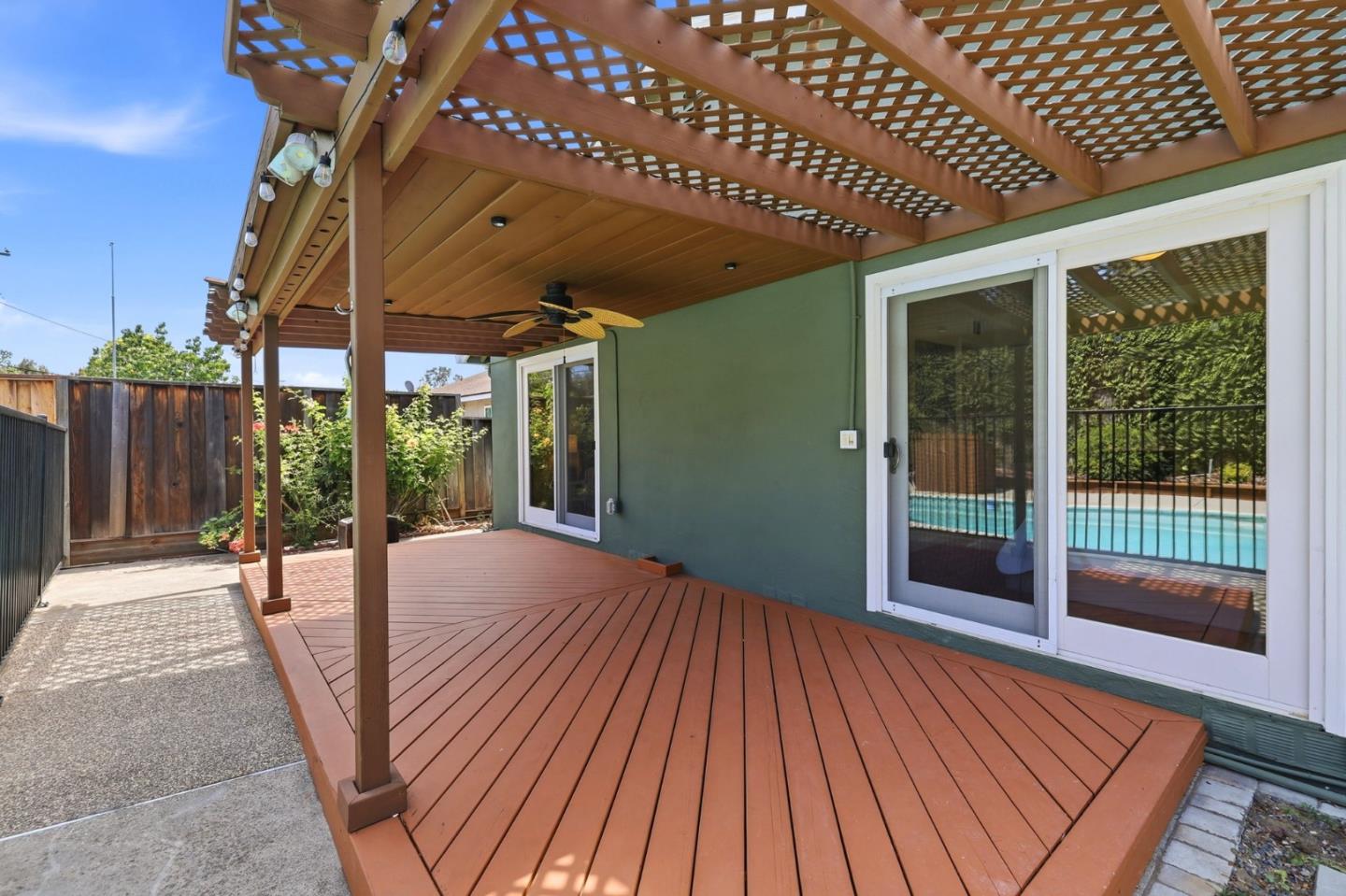 Property photo 38