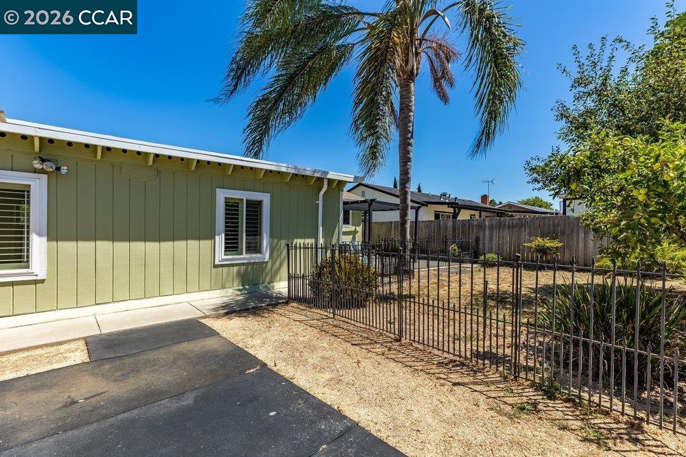 Property photo 36