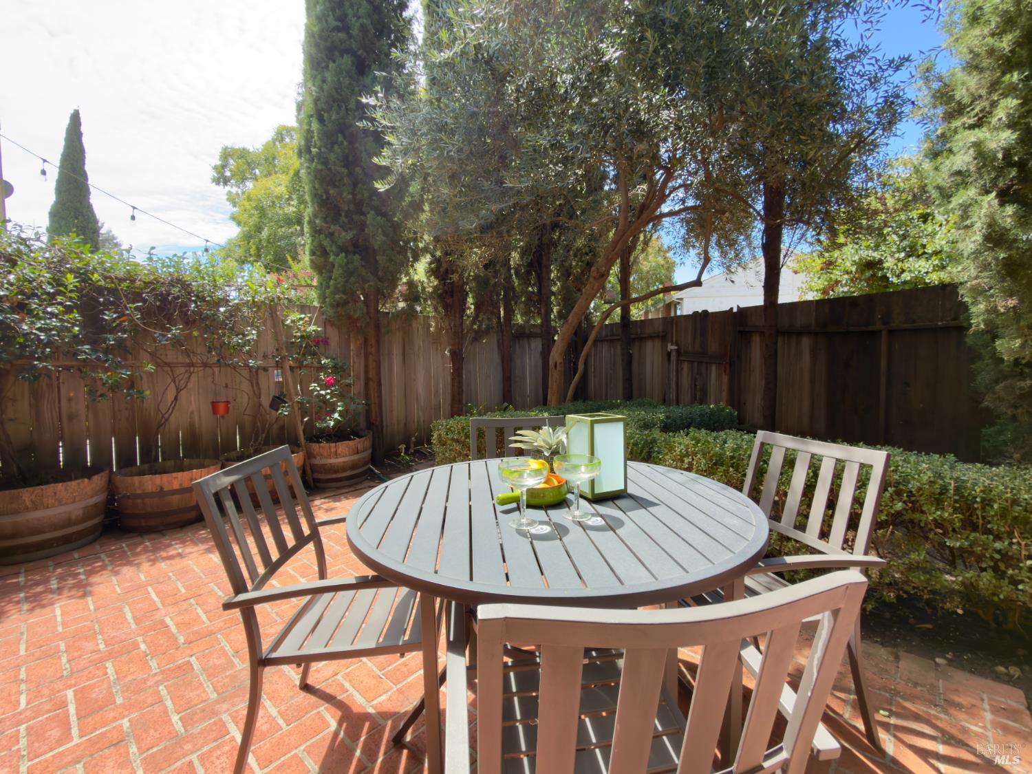 Property photo 28