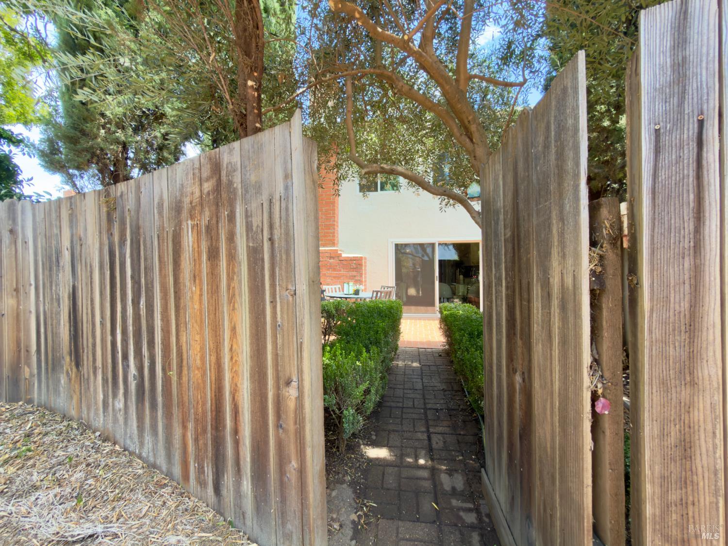 Property photo 31