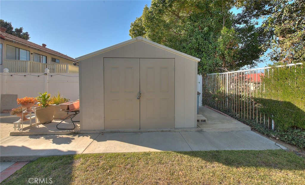 Property photo 37
