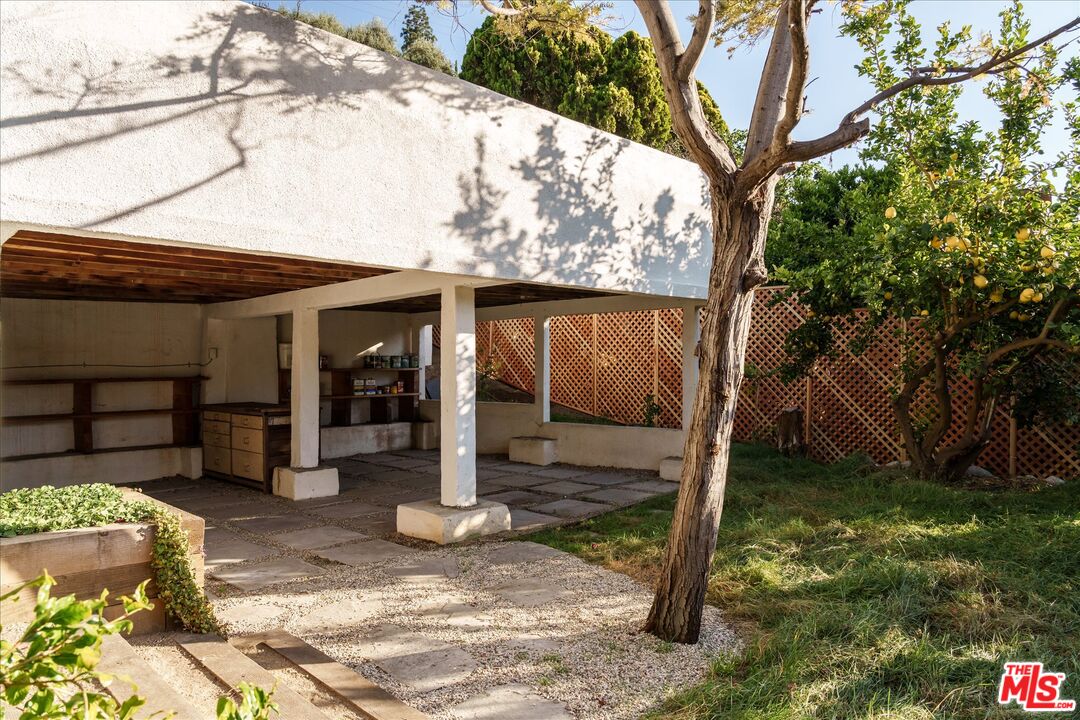 Property photo 43