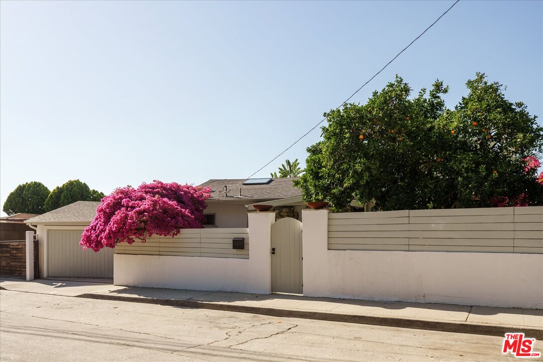 Property photo 44