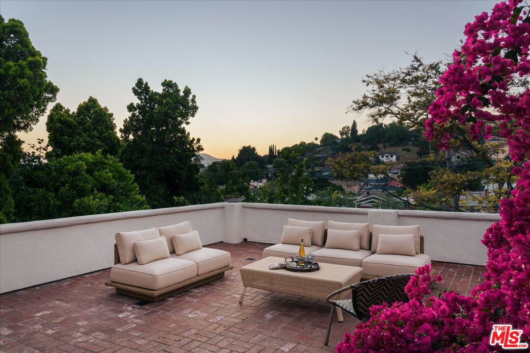 Property photo 46