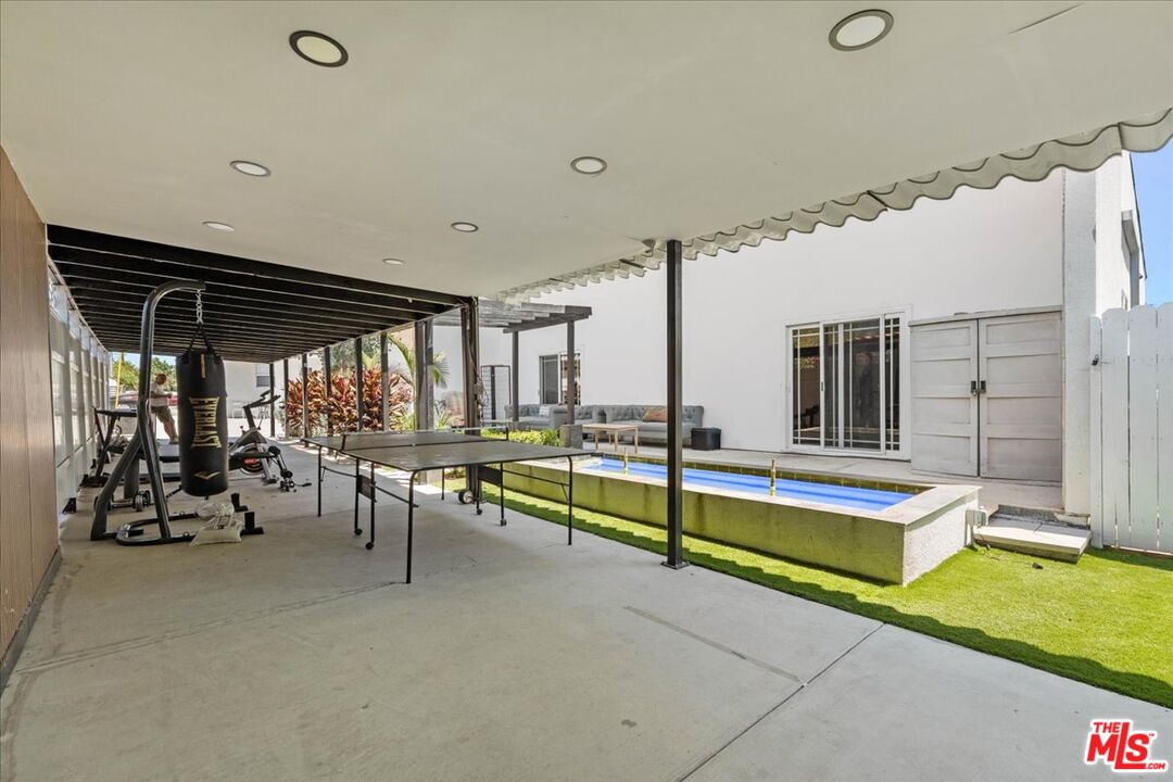 Property photo 40