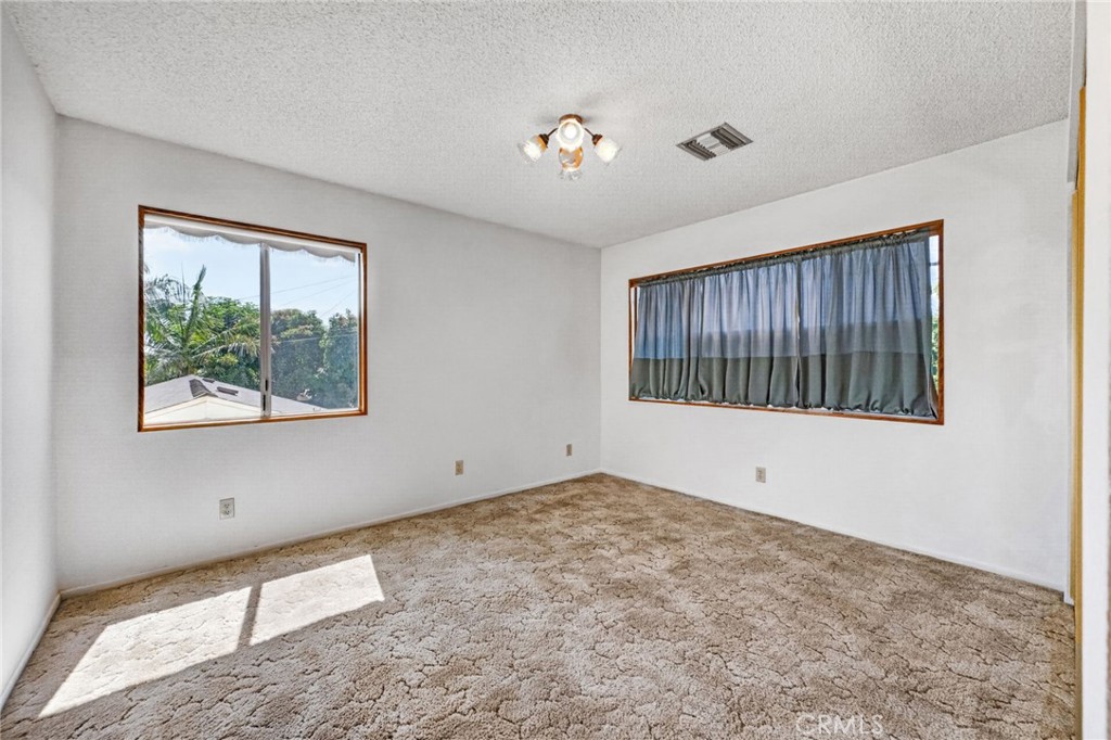 Property photo 50