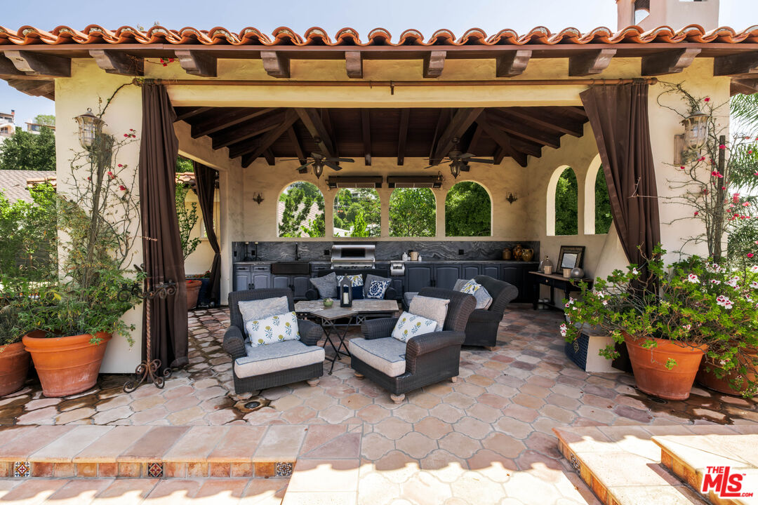 Property photo 35