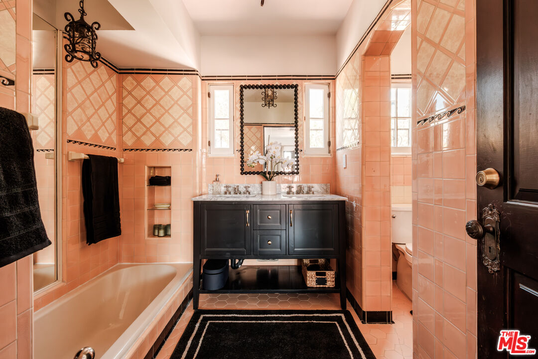Property photo 43