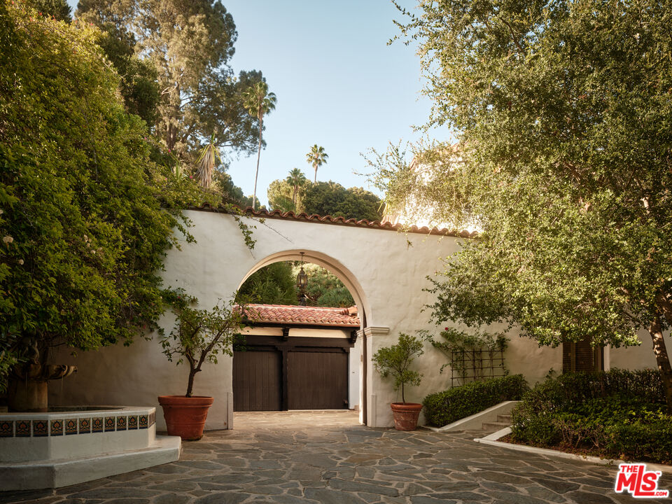 Property photo 34