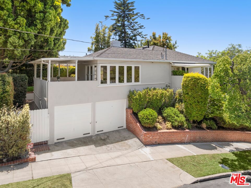Property photo 35