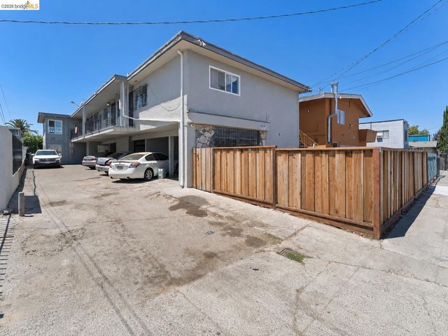 Property photo 35