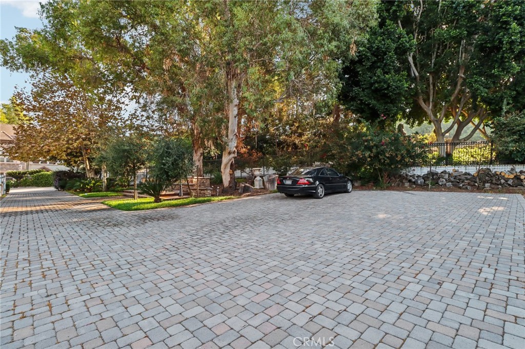 Property photo 47