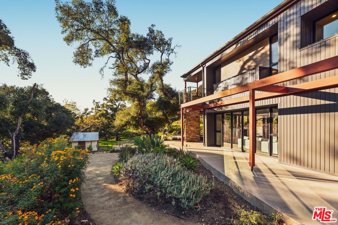 Property photo 32