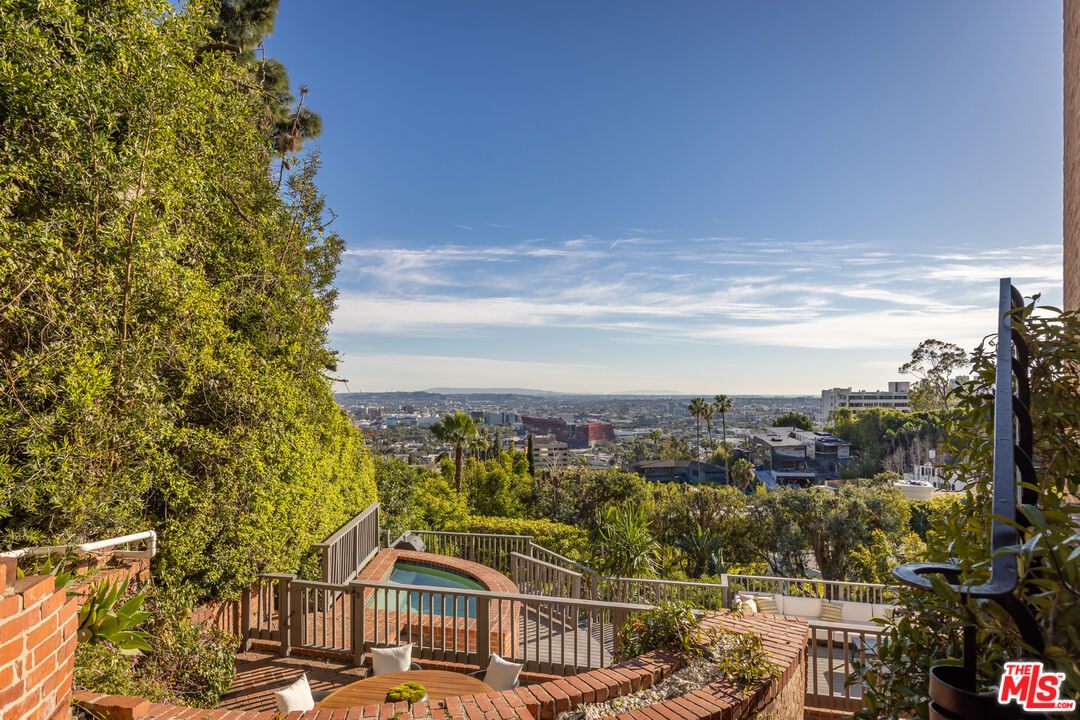 Property photo 37