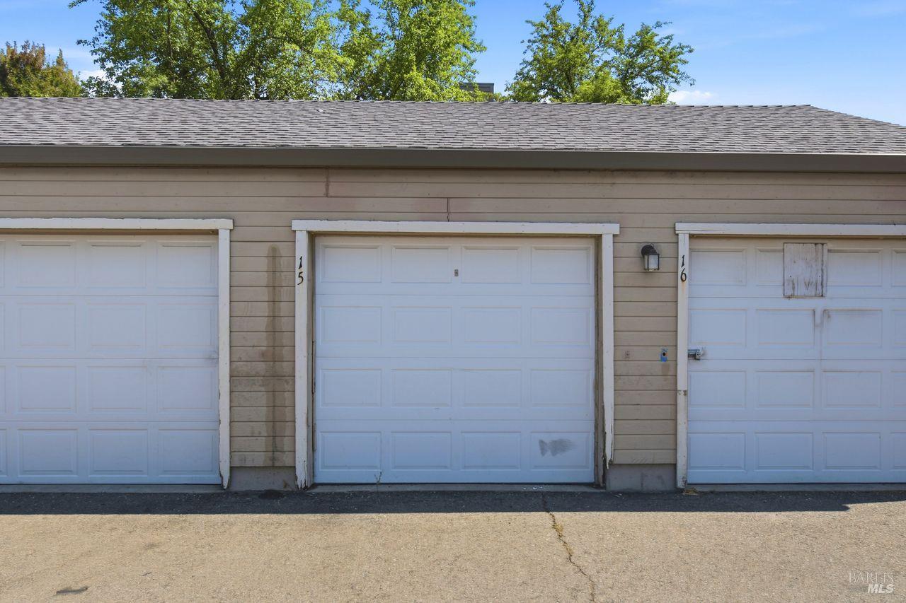 Property photo 33