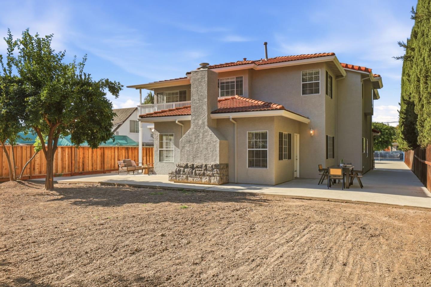 Property photo 35