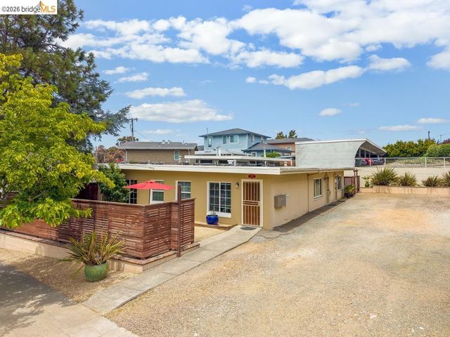 Property photo 33