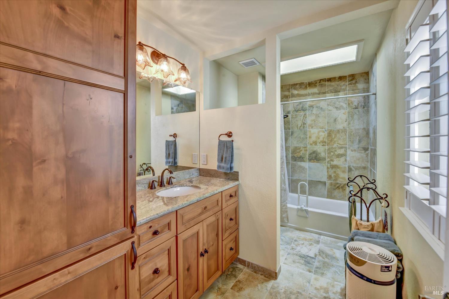 Property photo 22