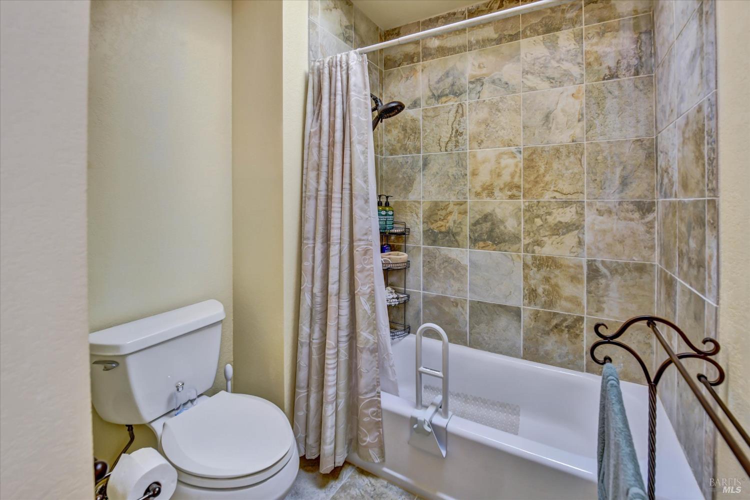 Property photo 23