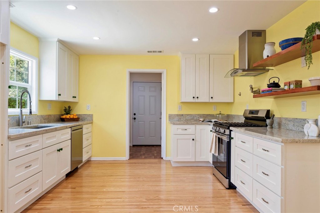 Property photo 25