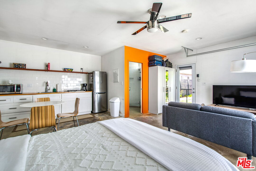 Property photo 31