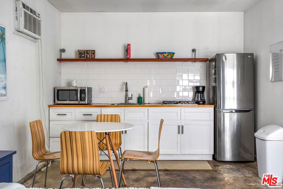 Property photo 32