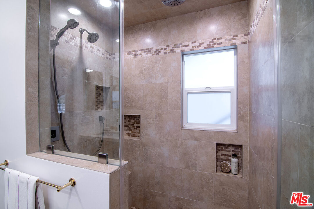 Property photo 50