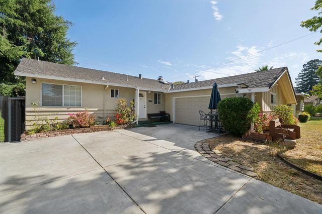 Property photo 38