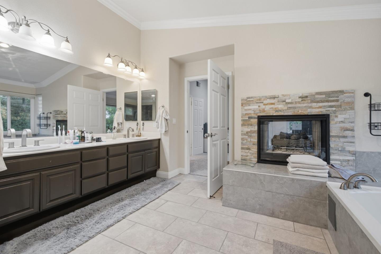 Property photo 50