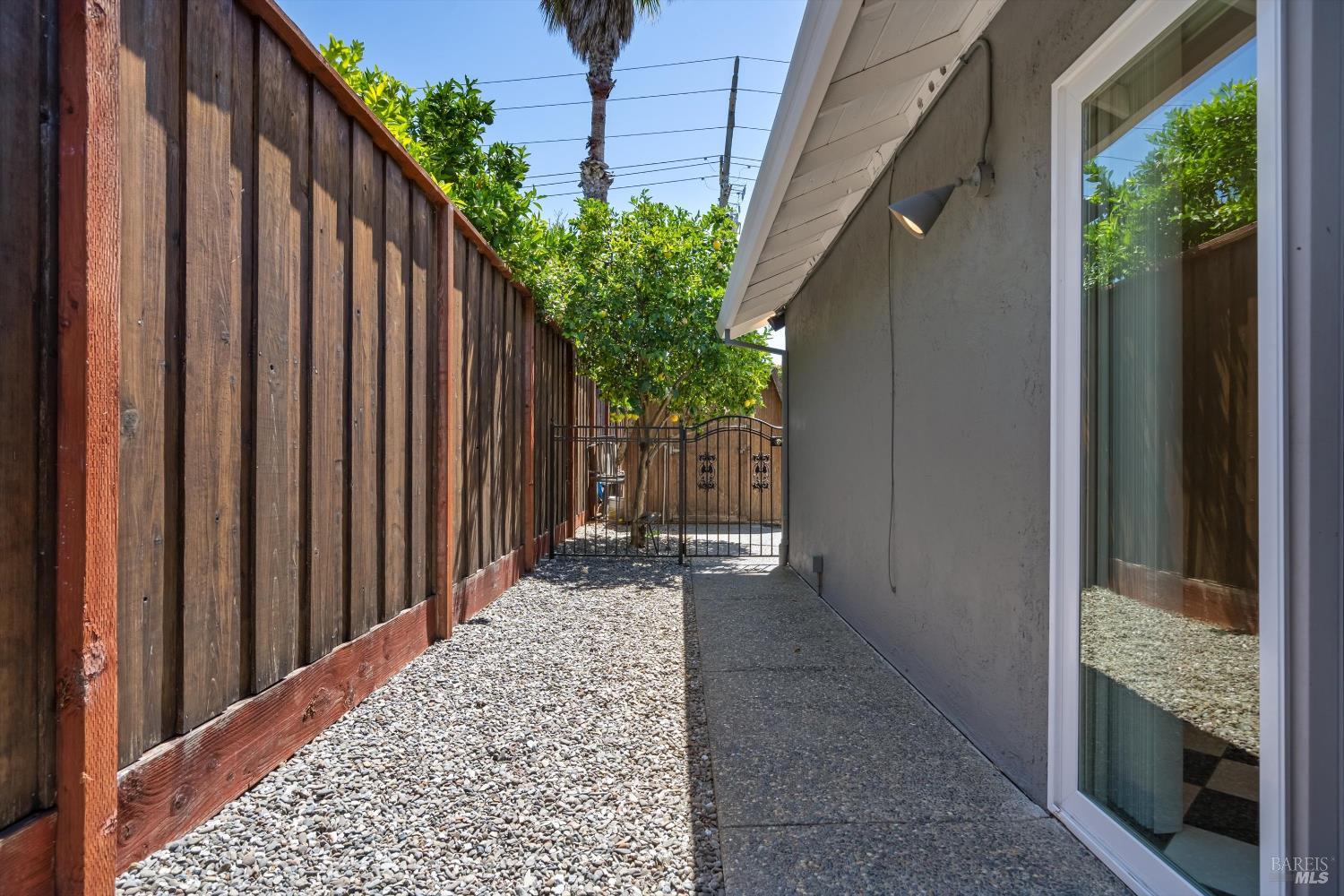 Property photo 27