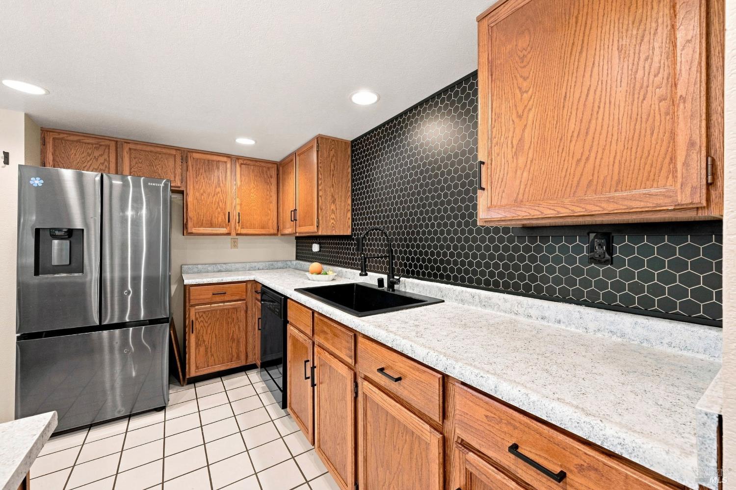 Property photo 24