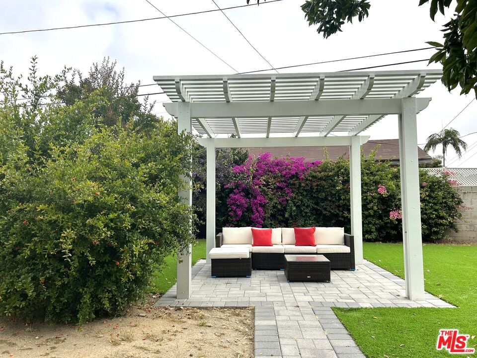 Property photo 32