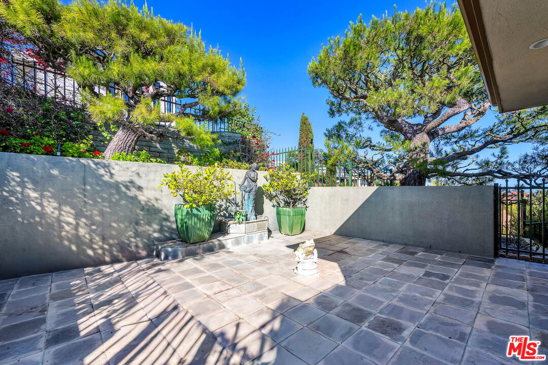Property photo 23